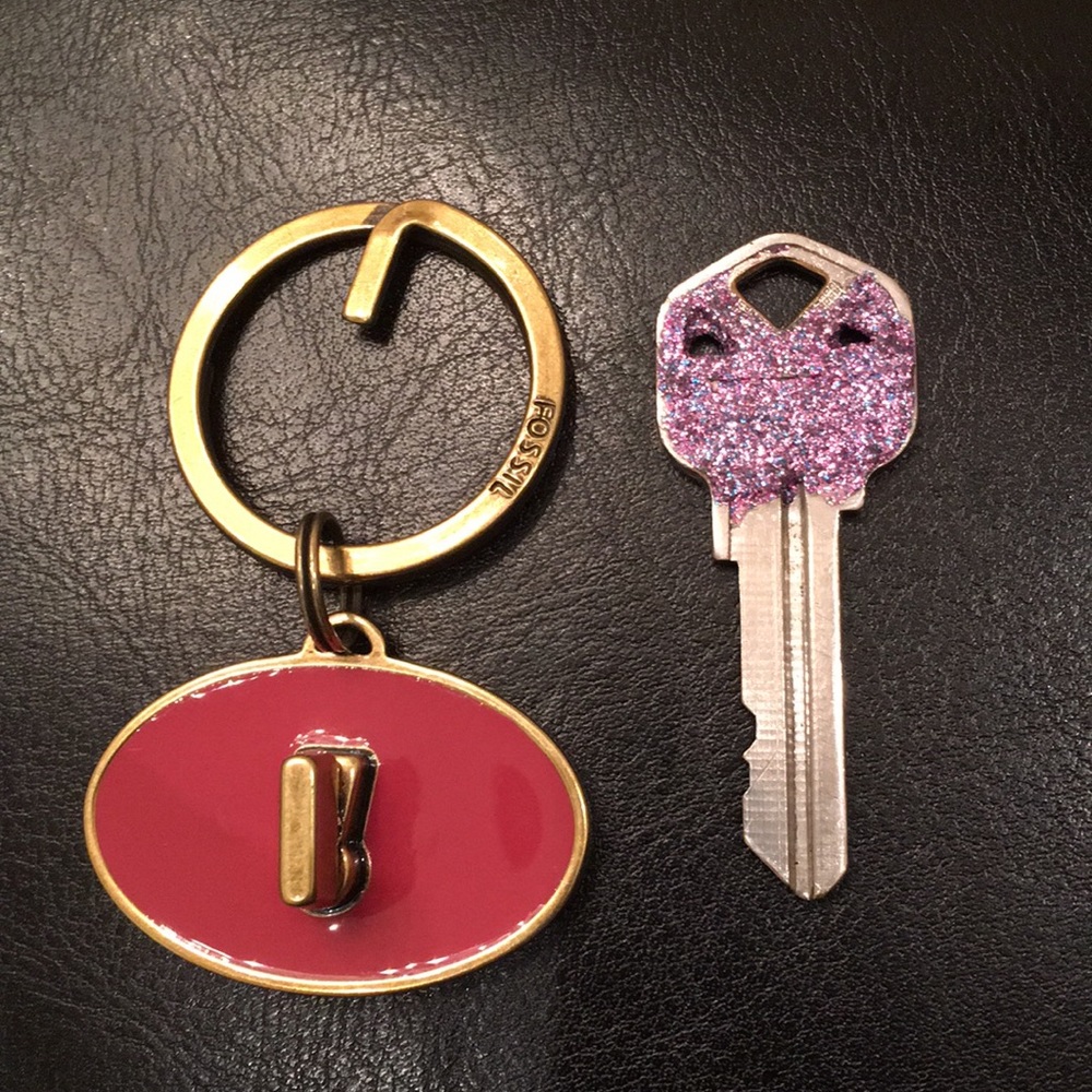 Fossil gold tone pink keychain bag charm - Picture 4 of 4